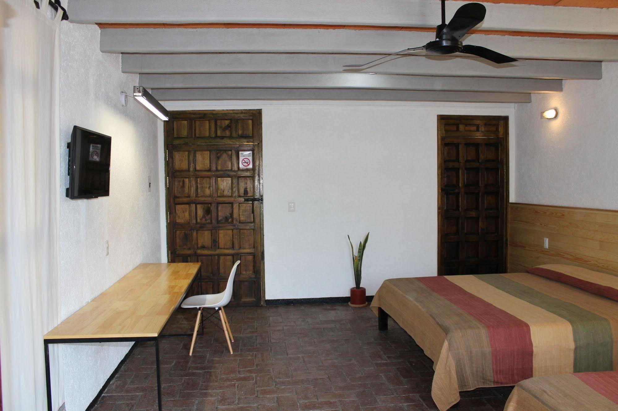 Hotel Rustiko Oaxaca Экстерьер фото
